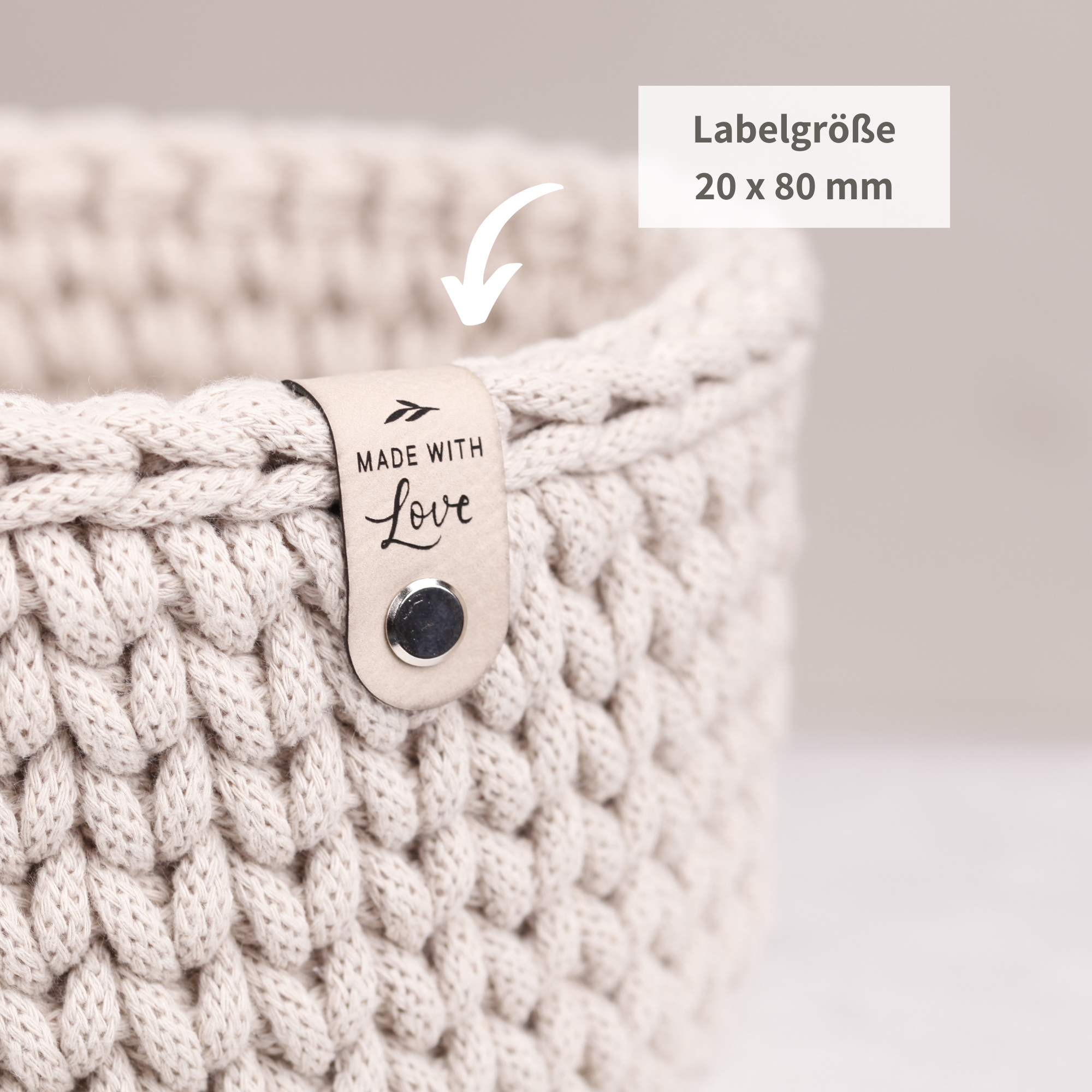 Handmade Labels mit Schraubniete "made with Love"