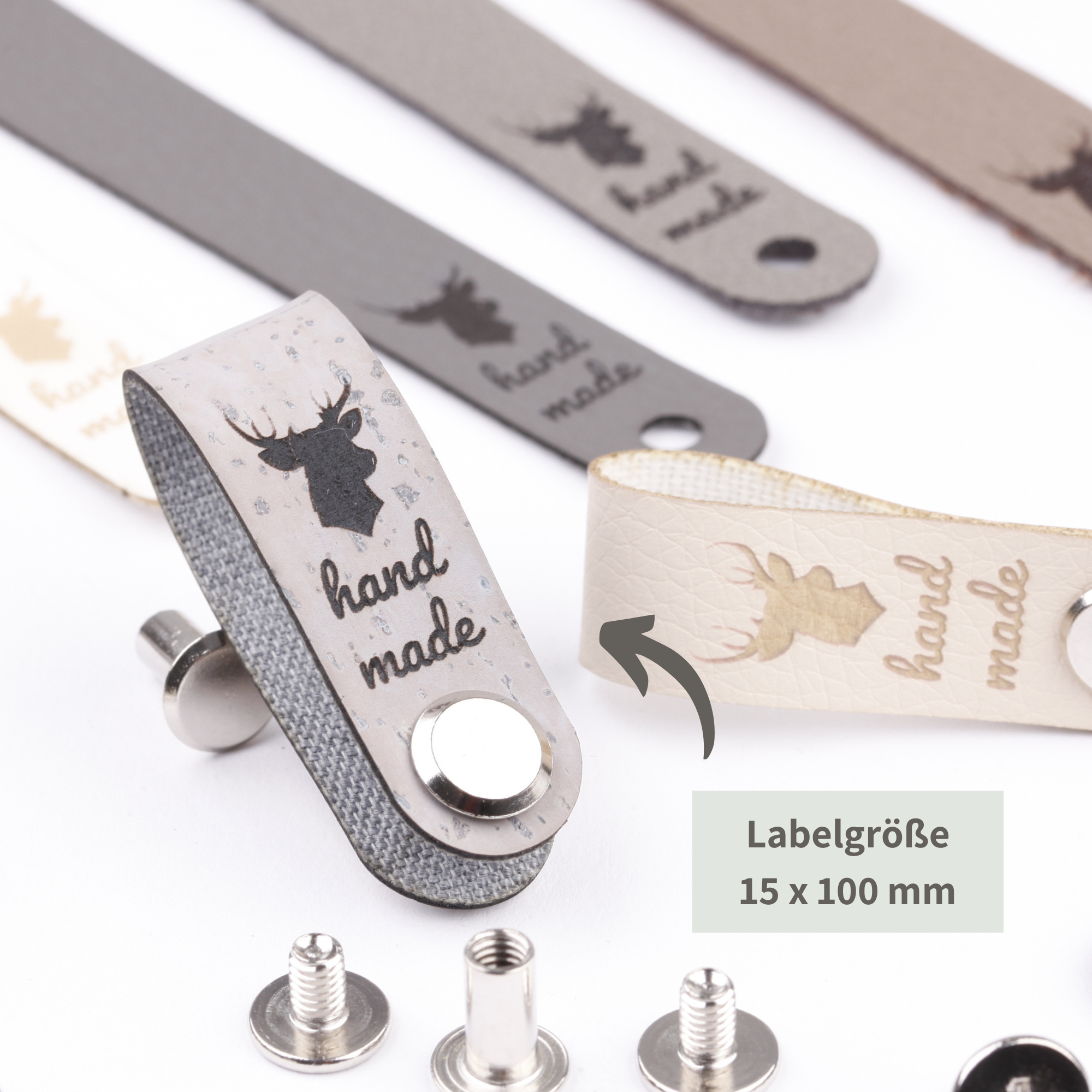 Label aus Kunstleder mit Schraube "Hirsch"