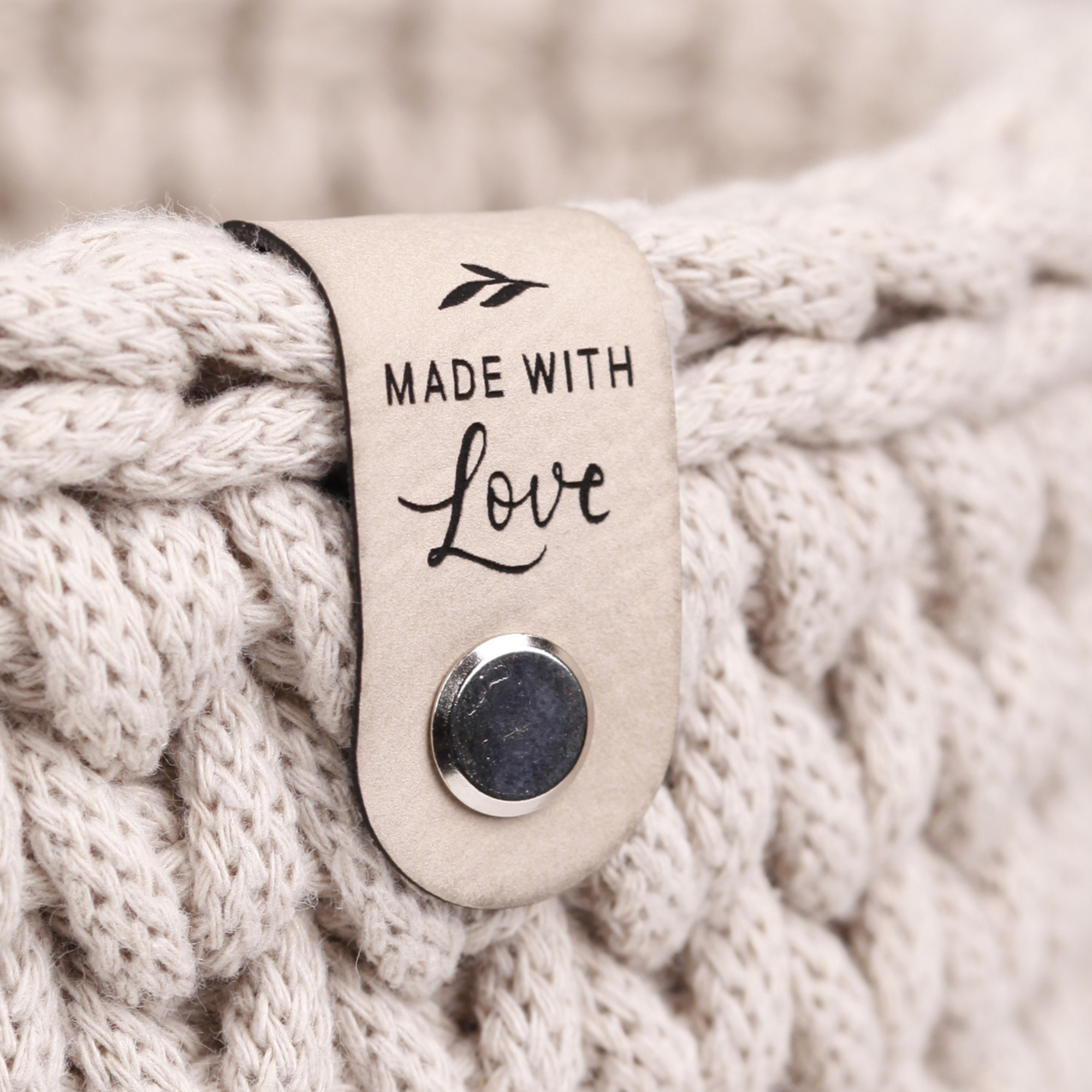Handmade Labels mit Schraubniete "made with Love"