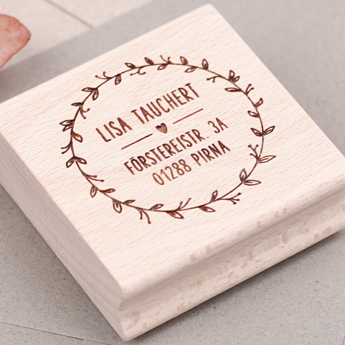 Personalisierter Stempel Blumenkranz