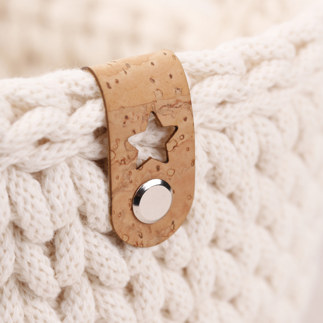 Korklabel mit Stern - Lederlabel mit Schraube