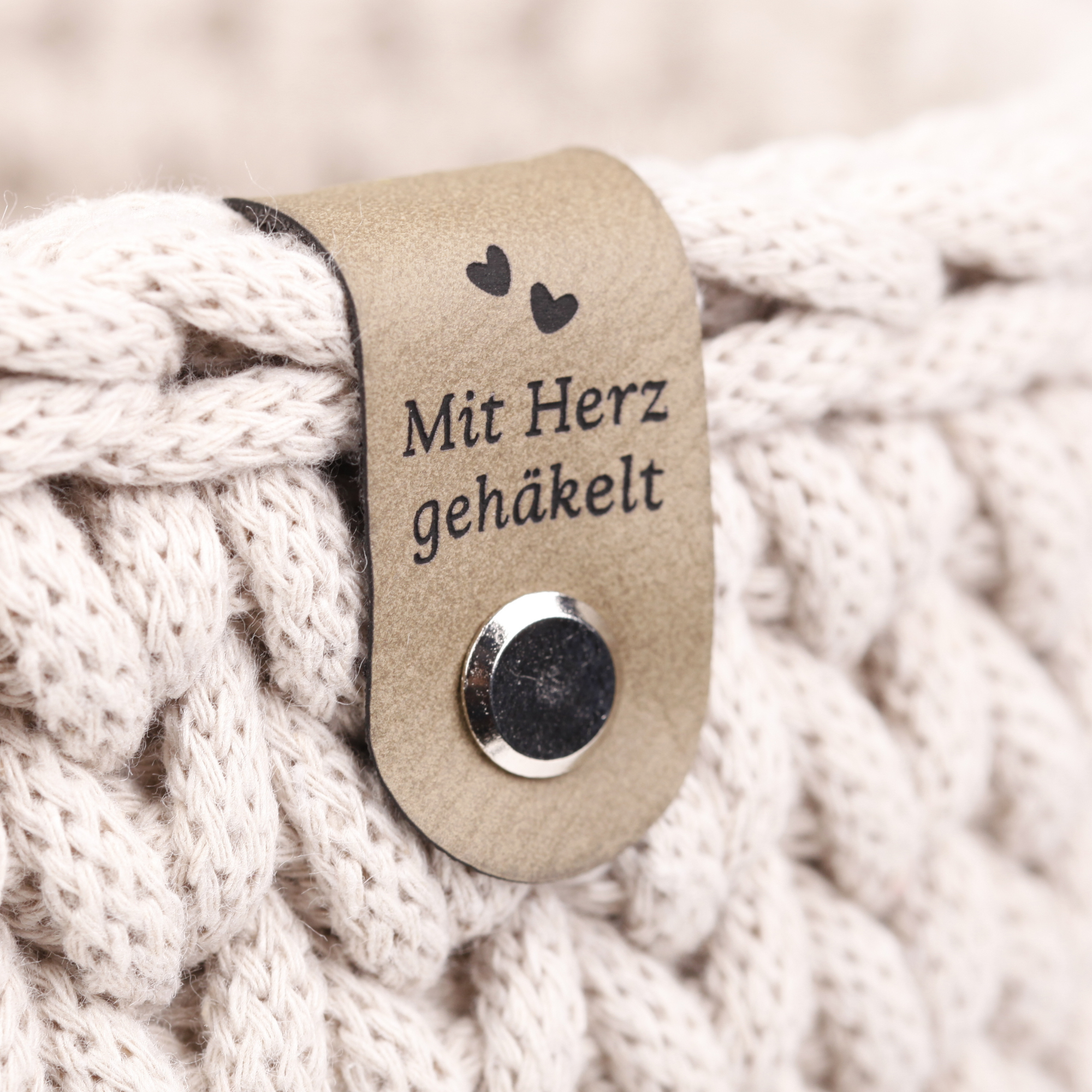 Lederlabel für Bobbiny Garn &quot;mit Herz gehäkelt&quot;