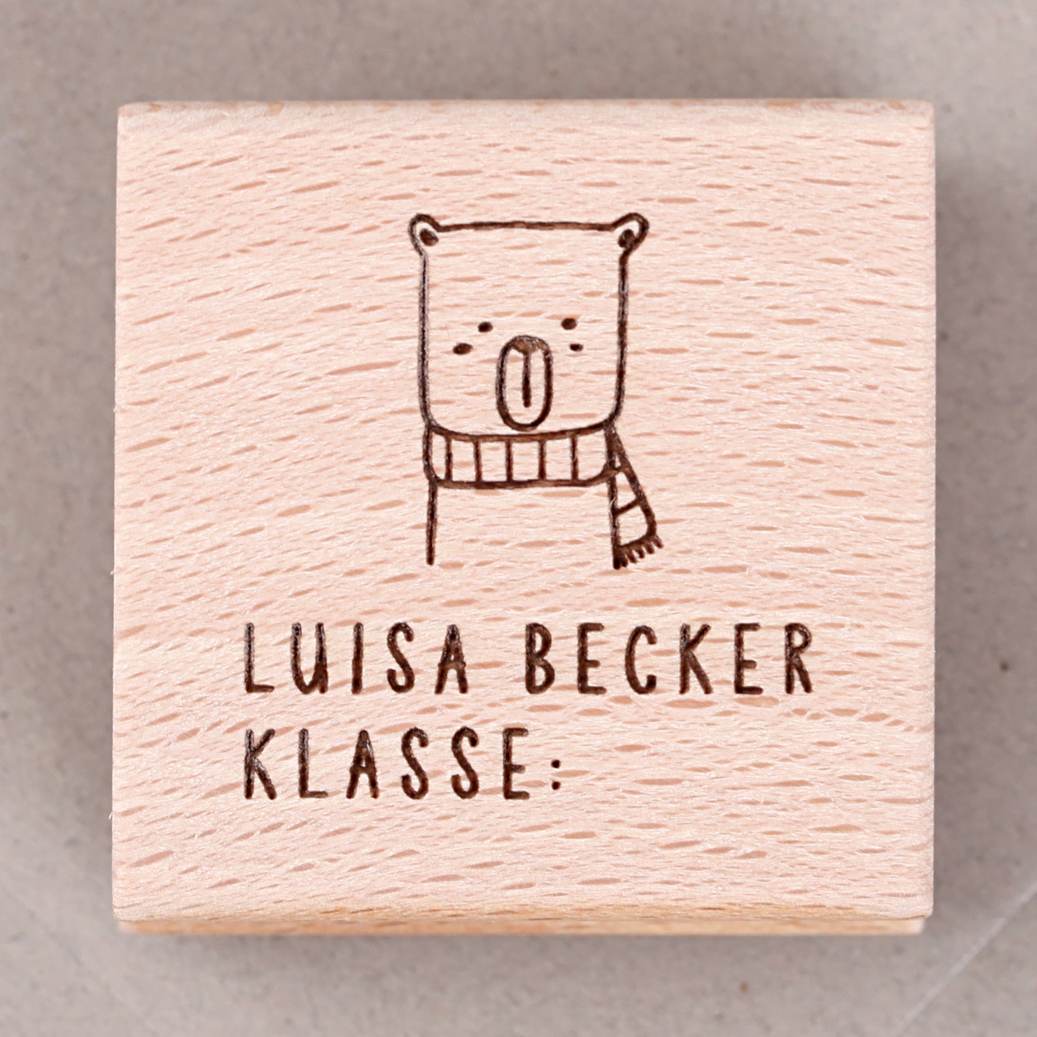 Schulstempel mit Namen und Klasse Bär