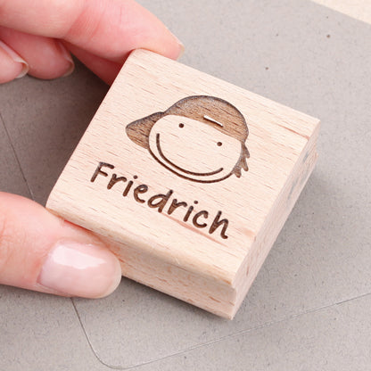 Namensstempel für Kinder mit Gesicht