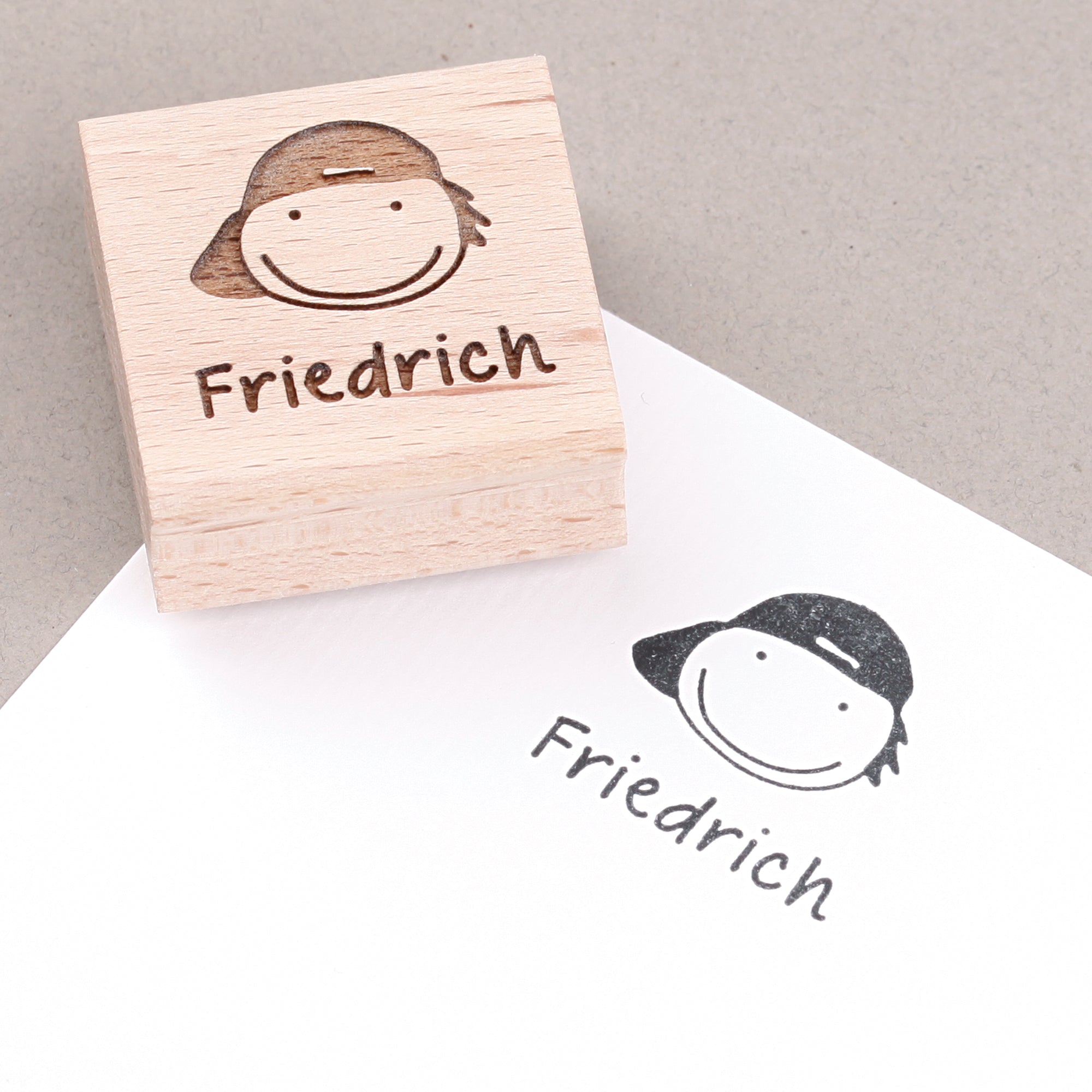 Namensstempel für Kinder mit Gesicht