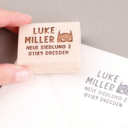 Stempel mit Adresse Superheld