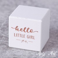 weißer Holzwürfel - hello little girl - Gravur