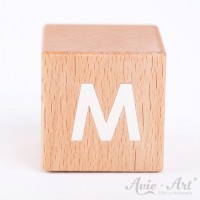 Holzwürfel Buchstaben weiße Farbe M positiv