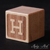 Holzwürfel graviert Buchstabe H