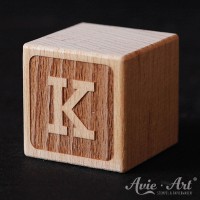 Holzwürfel graviert Buchstabe K